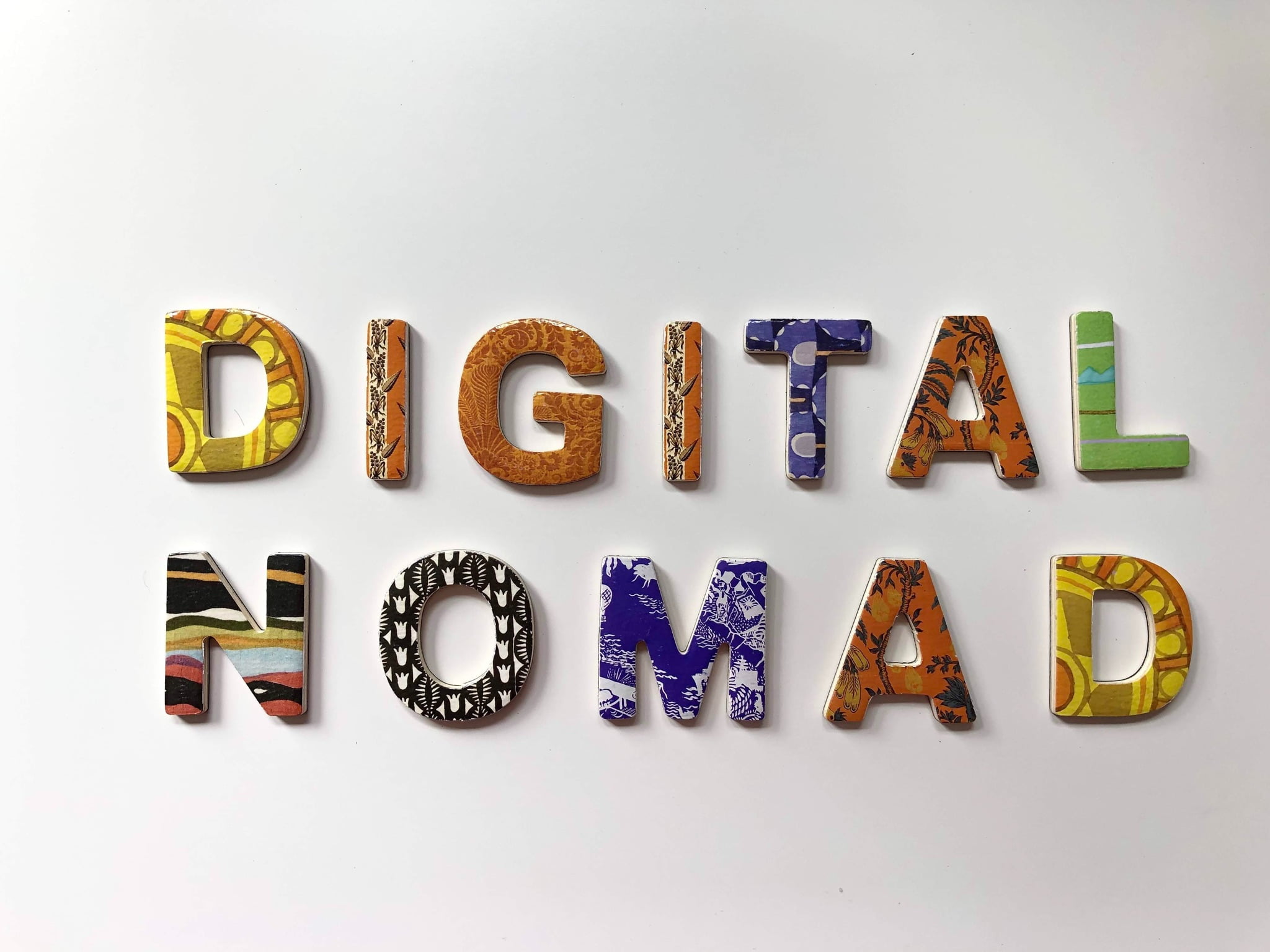 be a digital nomad text